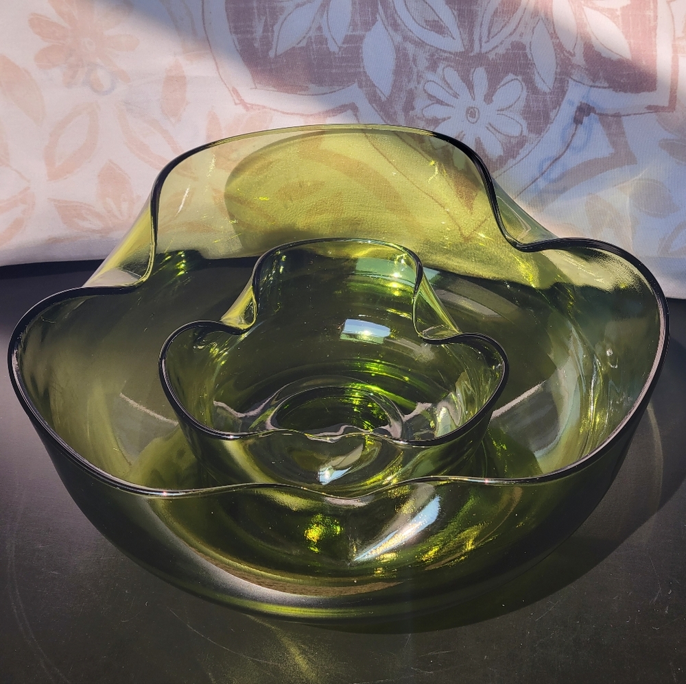 Anchor Hocking Heavy Avocado Green Glass Chip and Dip Bowls
